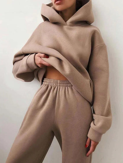 Stay Fashion-Forward with Spring Women's Two-Piece Casual Hooded Sweater Suit